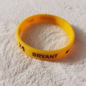 Nike Men's Silicone Rubber Bracelet,YELLOW, 1 pc